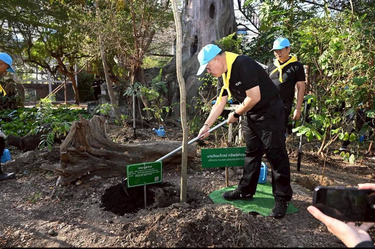 title - ส.ป.ก. เข้าร่วมโครงการจิตอาสาพัฒนา กระทรวงเกษตรและสหกรณ์ “เราทำความดี ด้วยหัวใจ”เนื่องในโอกาสวันคล้ายวันพระบรมราชสมภพ พระบาทสมเด็จพระบรมชนกาธิเบศร มหาภูมิพลอดุลยเดชมหาราช บรมนาถบพิตร วันชาติ และวันพ่อแห่งชาติ 5 ธันวาคม 2568 ณ ศูนย์ส่งเสริมและพัฒนาอาชีพเสริมนอกภาคการเกษตร